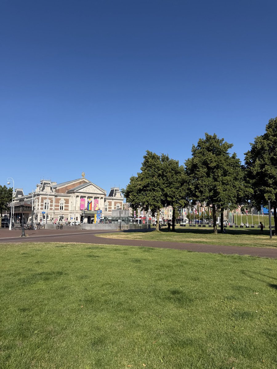 TedzPillows_'s tweet photo. GM☕️. Sunny Sunday in Amsterdam☀️ https://t.co/O8HU6fdEd8
