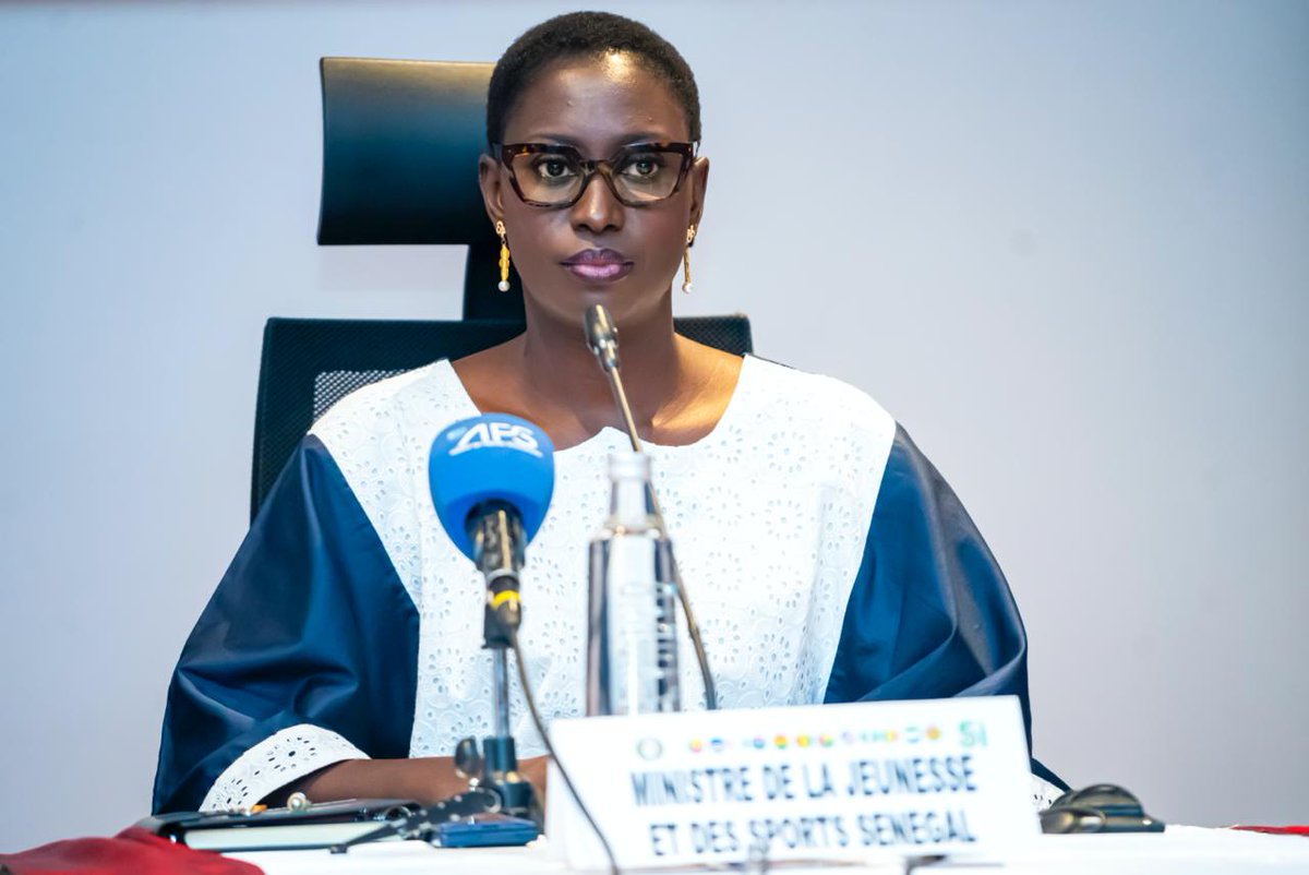 djireyeccoly's tweet photo. En ma qualité de Ministre de la Jeunesse et des Sports, il est de mon devoir de m'assurer que vous disposiez de toutes les informations pour saisir les opportunités qui vous sont destinées, au Sénégal comme dans toute la sous-région. https://t.co/KrgYtZxlwX