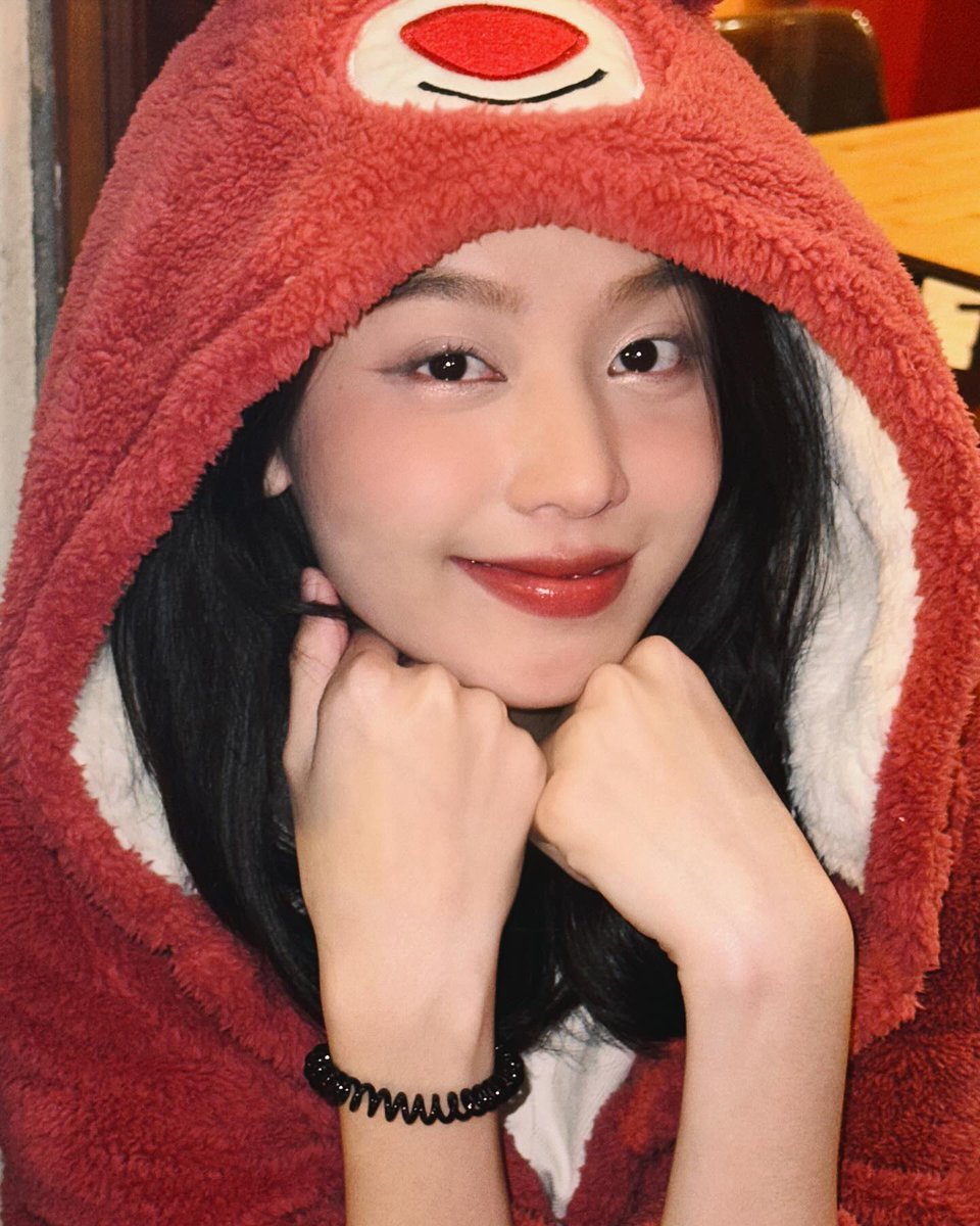eska13's tweet photo. Howdy! 🌻 Don’t forget: every small step matters, and you’re doing amazing. 🌼
sgSW https://t.co/ivRlZJshLv