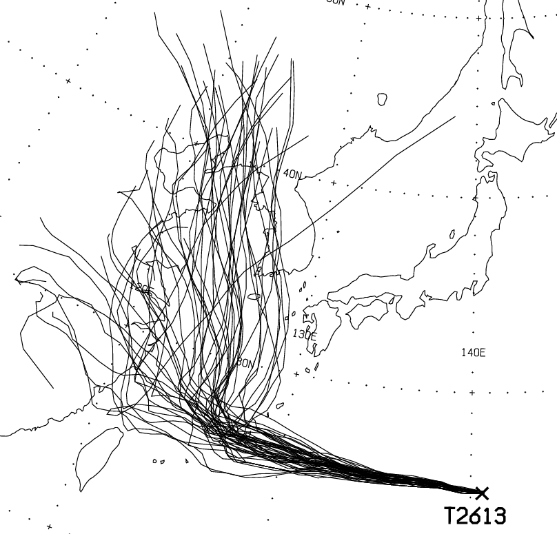 STY1330's tweet photo. #台風13号

昨夜21時初期値の最新データを見ると日本本土にかかるメンバーは全て無くなり、東シナ海を北上するメンバーが主流派になった。あまり北上しないで大陸へ上陸するのも多い。

※　出典　気象庁 https://t.co/T5qEqwWFax