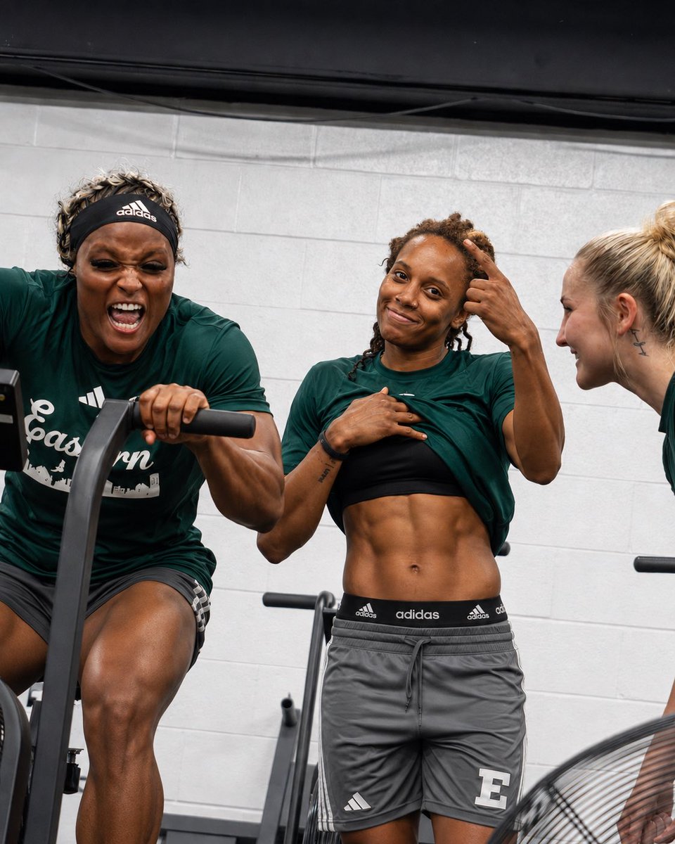 EMUWBB's tweet photo. Bad day to be a weight around here🤣 https://t.co/ny14FtQTXF