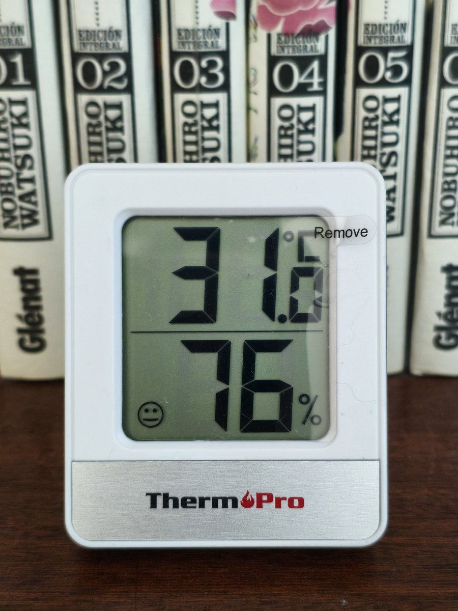 ChocotitaKawai's tweet photo. ¡Pero que es esto! 😂🔥🌋🚒
Que son las 23 de la noche 🤯
#Martes #CalorInfernal https://t.co/J6S2JKjpEY
