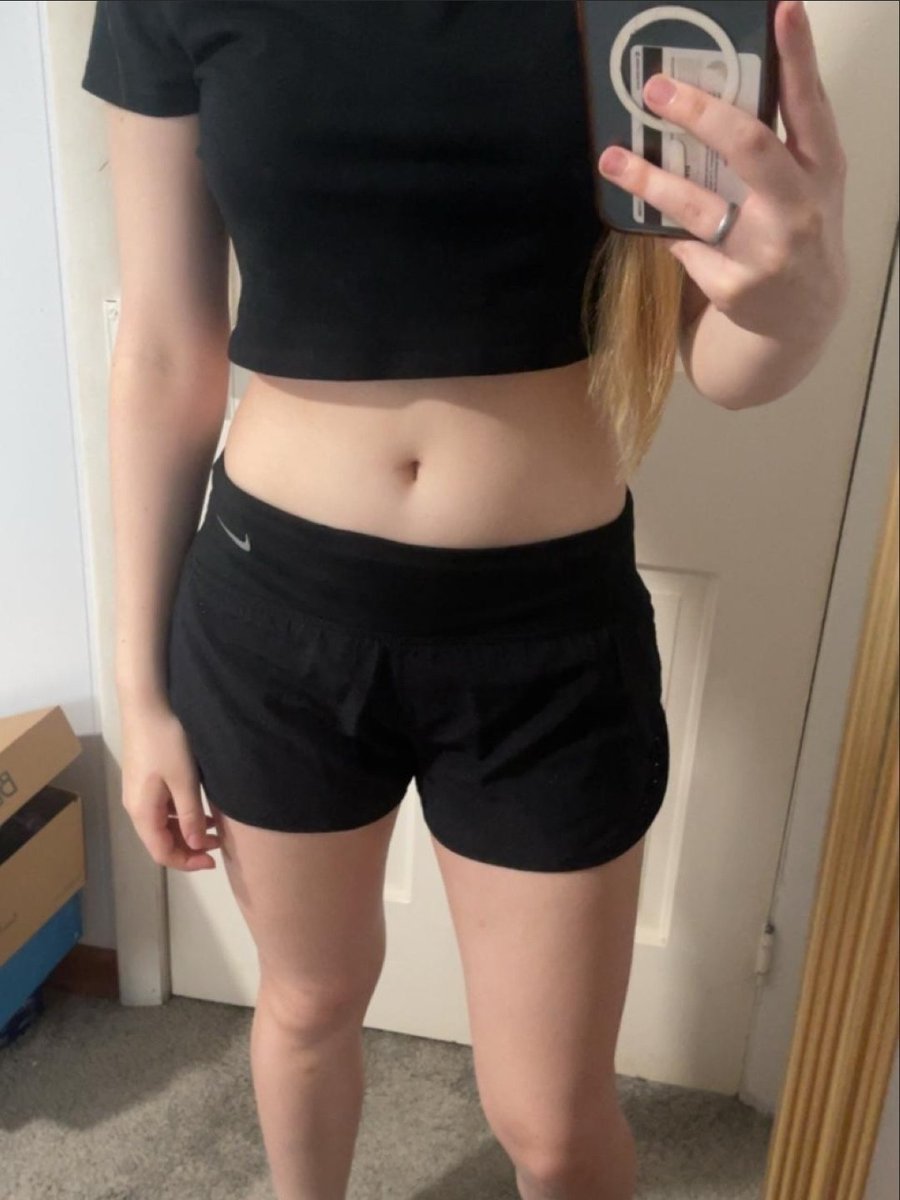 DepopBopzz's tweet photo. Cute shorts https://t.co/lPRlXRl9T3