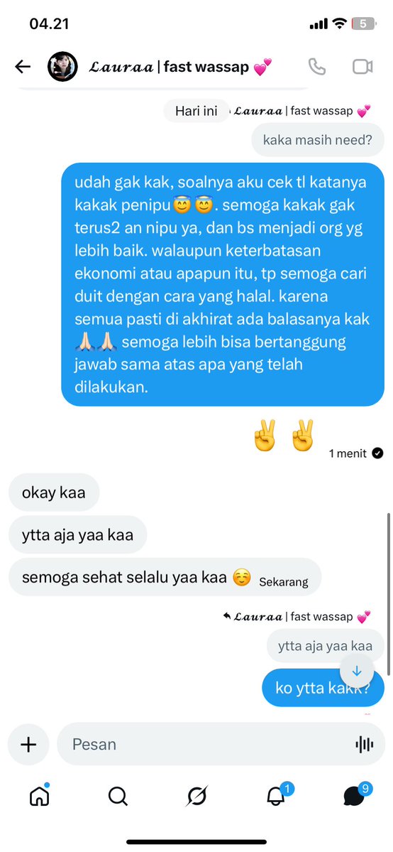 nveliyen's tweet photo. penipu lagi nihh, bejirlah didunia yang mau kiamat gini masi ada yah org yg nipu kaga takut pertanggung jawabannya nanti😔😔 ngeri banget. 

di searchbar namanya masi bersih soalnya abis ganti usn lho ya niat banget nipunya @laraabp1l #zonauang #penipu https://t.co/cHJdk6Uxjs