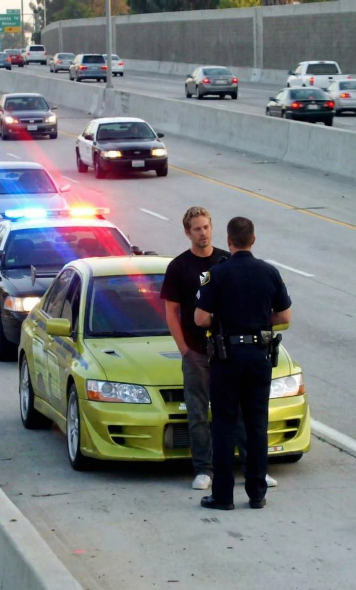 rpmculture's tweet photo. Brian O'Conner (Paul Walker) being pulled over by the police (2 Fast 2 Furious) https://t.co/f3rZjkULvF