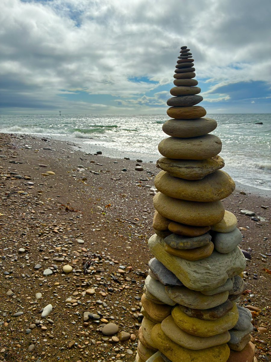 JPAMDG's tweet photo. Great piece of art by Tim Pugh on the beach at #Whitehaven #Cumbria ๐โ๏ธโต๏ธโฐ๏ธ๐ซ #beach #beachart #art https://t.co/lEMeHkQDEP