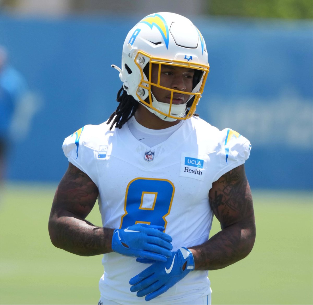ChuckFBass's tweet photo. It's the 59th Chargers season

Ladanian Tomlinson wore #21

59-21=38

There were 38 Floors above the impact zone of North Tower 1

North = 5 characters
Tower = 5 characters
1 = 1

551

Only one RB was born 551 days after 9/11.

That makes him 23 years old

His ADP....2.3

Wake up https://t.co/JiUfc15M41