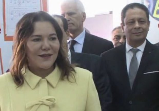 FFegho's tweet photo. @warda_news1 الصراحة ختي وردة  ولادنا من لي تايشوفو مليك ديالهم بهاد الحالة👇🏻 اكيد يطلعوا براهش  اكتر وكتر
ومن لي يشوف دري خته يجي الخليجي ينيكها بخمس درهم بعدما مايخذها من باب دار اش كاتتوقعي مثلا!!
لهذا شخصيا اطالب بالا حسنا تكون اميرة ديال مومنين وملكة لهاد الوطن الحبيب 
ناري علكاريزما 🥰 https://t.co/zr6LiF41Xc