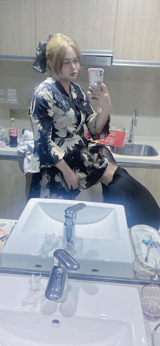 master25907734's tweet photo. 你还在等什么？？？
#人夫男娘 
#扬州伪娘 https://t.co/iyORNJjQbb
