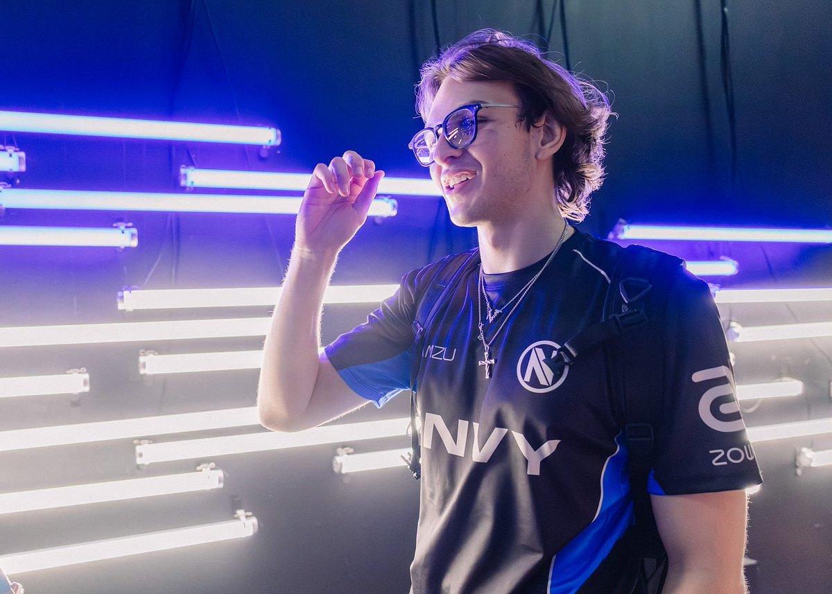 PolymarketVAL's tweet photo. 🎙️ ENVY Rossy 🇺🇸 on the rumours about him:

"I see former teammates say some very interesting things about me. 

It doesn't bother me anymore, it definitely used to. During C9 and LEV it bothered me so much. Now I'm just like, I know who I am. I've never done any of these things.

How am I the one that kicks people when I'm the person that gets kicked every time? Some of these things don't even make sense."

[@ultorbesports]