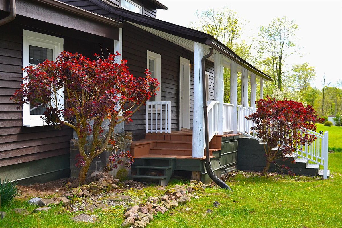 stuartnwatts's tweet photo. 4250 Julia Rd
Tom Johnson, Broker 304-667-8988
Coldwell Banker Stuart and Watts Real Estate
174 Northridge Dr
Lewisburg WV
304-645-1242 https://t.co/mrRjsFgK8W