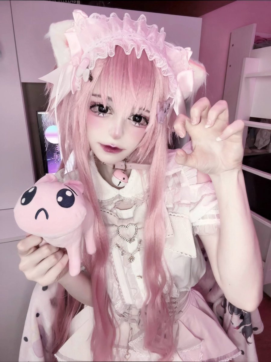 chiyorrin's tweet photo. P-chan with Needy Streamer Overload cosplay!!

#needystreameroverload #地雷系 #cosplay #needystreameroverloadcosplay #ryousan #ryousangata #pchan https://t.co/MbR6EzwSo1