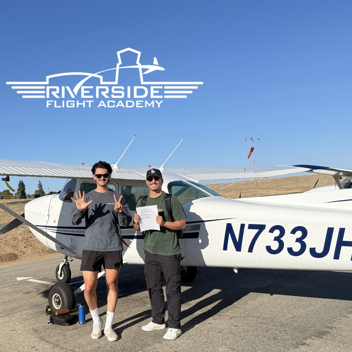 RFAatKRAL's tweet photo. Congratulations Justin on your private pilots license!
#rfaatkral #riversideflightacademy #iflyrfa #flightschool #flightacademy #learntofly #flighttraining #studentpilot #privatepilot #commercialpilot #flightinstructor #aviationdreams https://t.co/ChrrwWOoEn