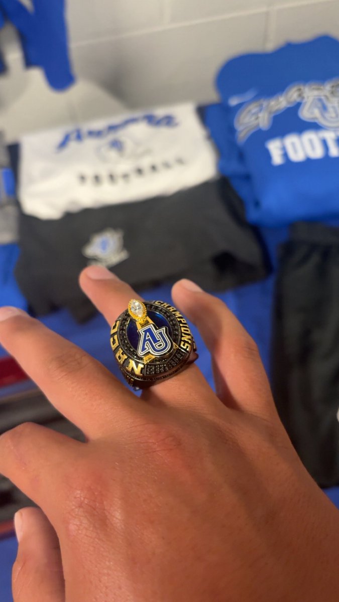 jackenglish09's tweet photo. Had a great visit @AU_SpartanFB @AUCoachZim @CoachLeBlanc1 @coach_schmitty @OECoachD https://t.co/kwI6BAiNNG
