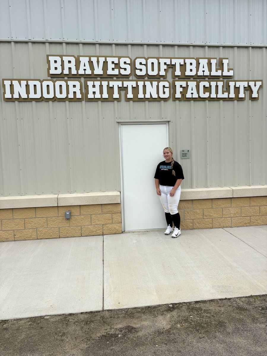 kbsmeigh's tweet photo. Thanks Coach @Lauren_Hawley28 for hosting the hitting camp today at @UNCP_Softball. Me and my @BladenStarz teammates had a blast! #hittingcamp #thankyou #softball #collegesoftball https://t.co/Df6RJdxHdX