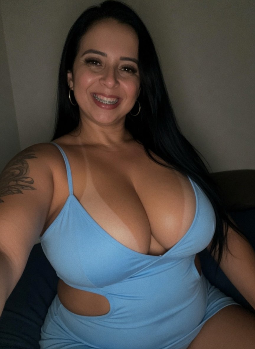 Jolimaofc's tweet photo. Vocês pediram muito e a titia está de volta nesse novo X 🥰 https://t.co/cplNH3znKA