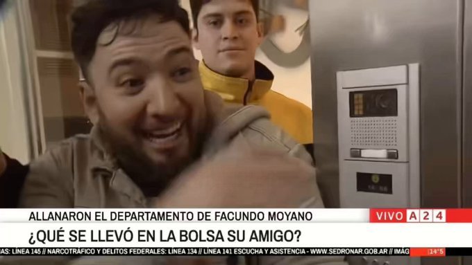 abrilcba_'s tweet photo. El amigo de Moyano que se llevó una bolsa del departamento antes del allanamiento es Diego Di Santo, miembro de la CGT Lomas de Zamora, representante del SUTPA. También fue precandidato a concejal por el Frente Renovador y actualmente suplente en Morón. https://t.co/GlnfGMIhVG