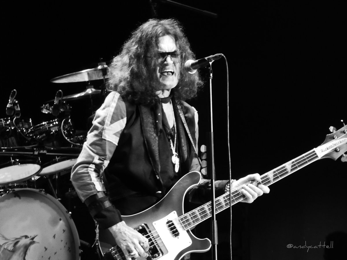 AndyCattell's tweet photo. @glenn_hughes Sorry to hear that GH, take care of yourself and wishing you a speedy recovery https://t.co/WVGQPuxwYI