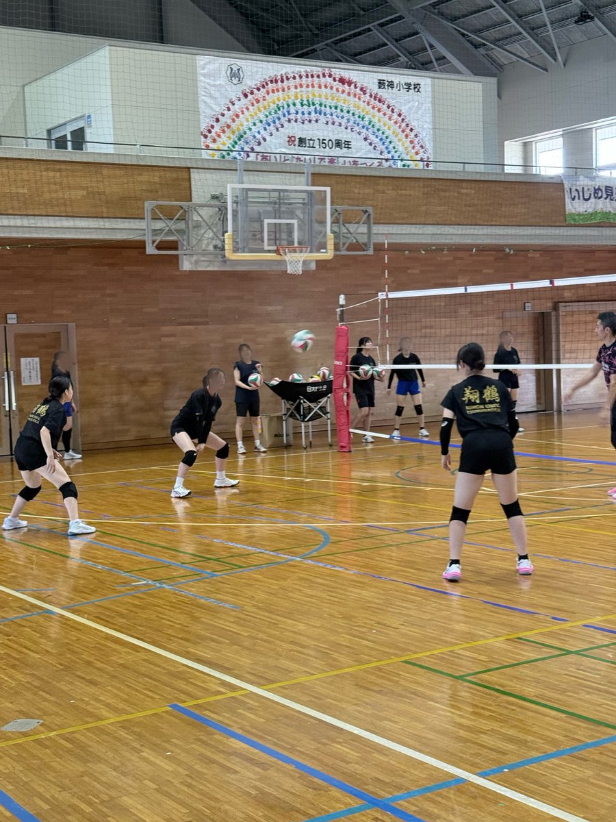 NT_VGC's tweet photo. 合宿4日目。体が重くてもひたすらにメニューに取り組みます。できるようになったこともあれば，改めて課題が見つかることも多いです。合宿期間は毎日ふりかえりをしています。コーチに教えていただいたことを忘れないように書き留め，実践…を繰り返しています。 https://t.co/OIXMY5PEGR