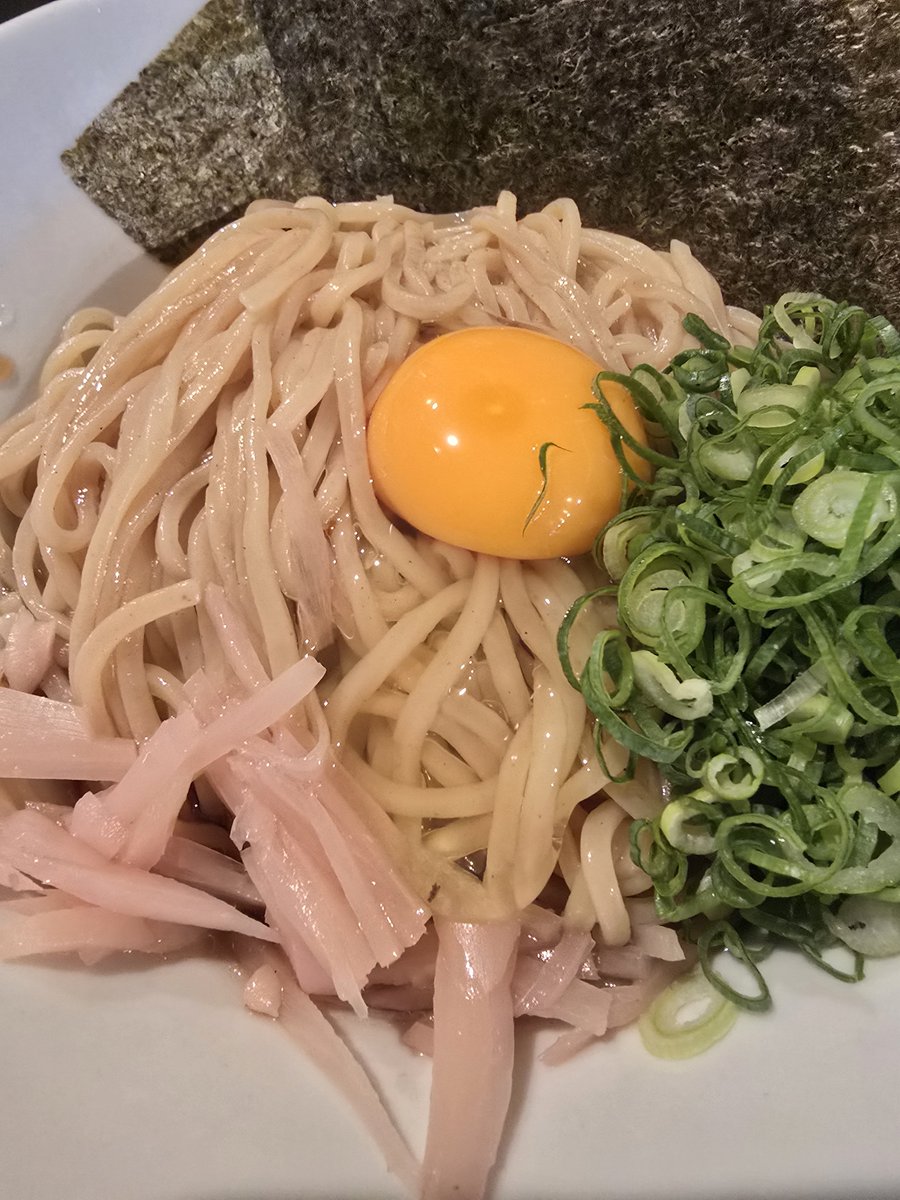 tsunagi_ramen's tweet photo. おはようございます　
水曜
朝ラーopen
#冷やし　#tkm
#恵比寿らぁ麺屋つなぎ
#朝ラーメン #朝ラー #中華そば #ラーメン #拡散希望  #つなぎ #繋 #恵比寿 #ebisu #tsunagi  #朝活 #朝食 #麺 #ramen #麺スタグラム #醤油ラーメン  #恵比寿グルメ #味噌ラーメン #自家製麺  #限定 https://t.co/jGKZ0OjWNT