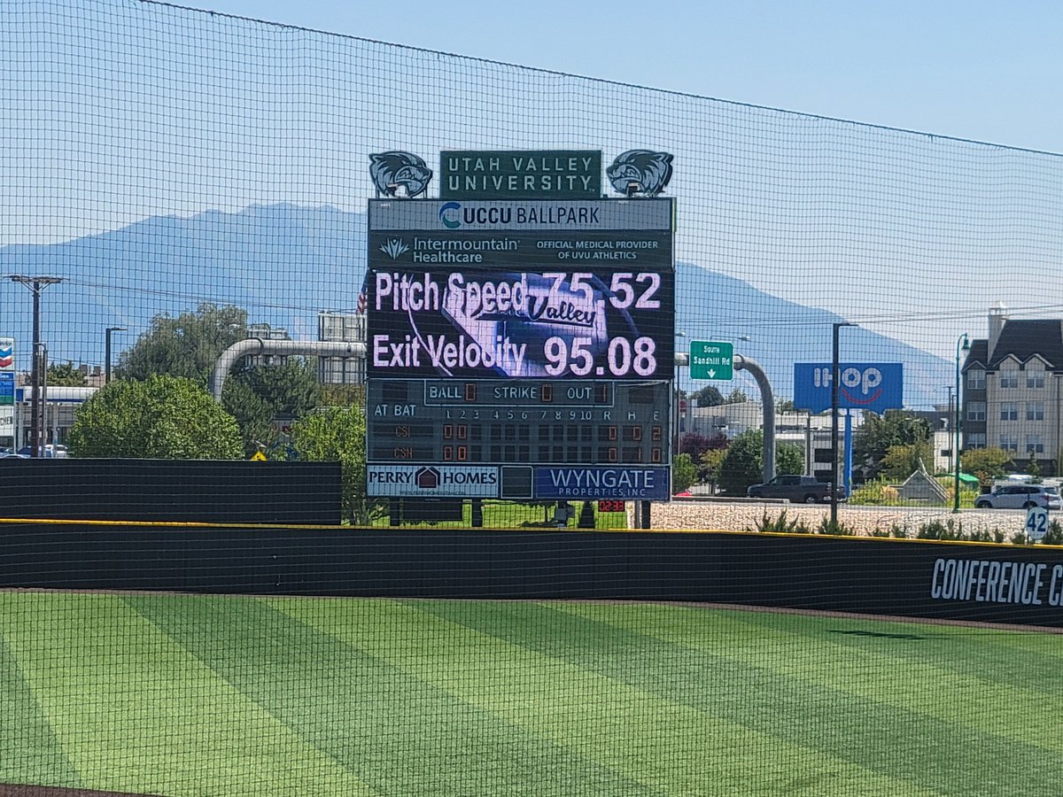 JakeBelanger29's tweet photo. Had a great time at the Reach the Peak camp hosted by @UVUbsb. Thank you to their staff and all the other coaches that attended and evaluated everyone. @naiello44 @svu_baseball @CCSpokaneBSB @sccchokes @CMUMavsBaseball @CAC_BaseballDB9 @CSI_Baseball @CSUSB_Baseball @USUEbaseball. https://t.co/h4pohRmlUU