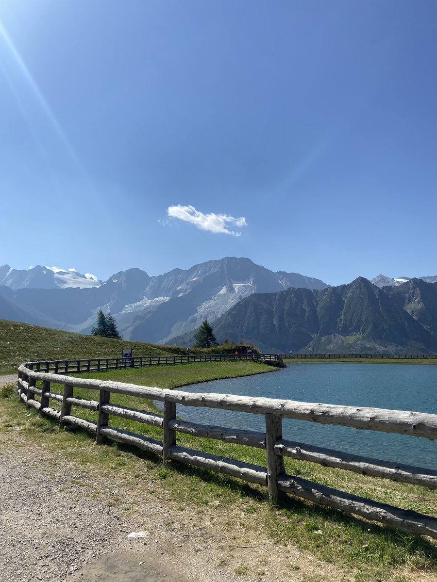 LorenzoSolinas's tweet photo. Sentieri di #montagna #Tonale https://t.co/2zNQLBAVqh