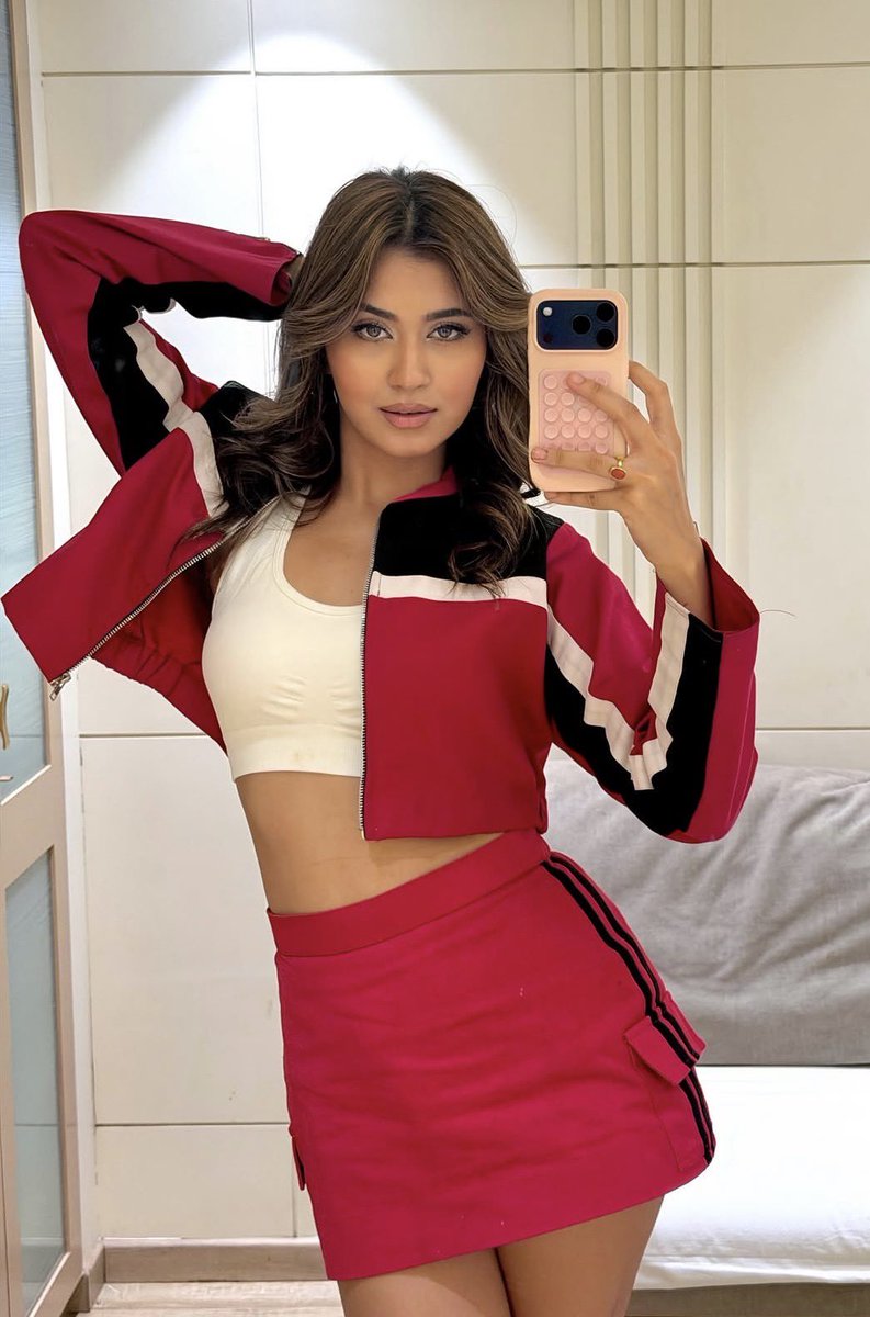 sajalalisa's tweet photo. the real diva of lock upp https://t.co/CsRisPkkVh