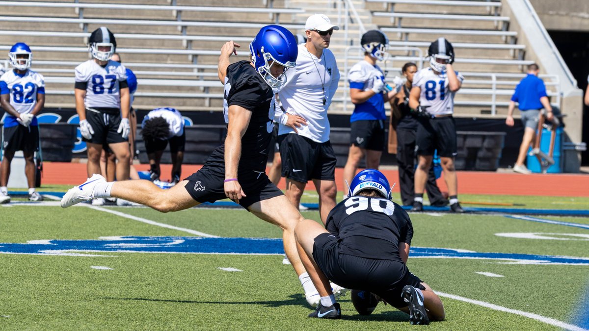 UBuffaloFB tweet picture
