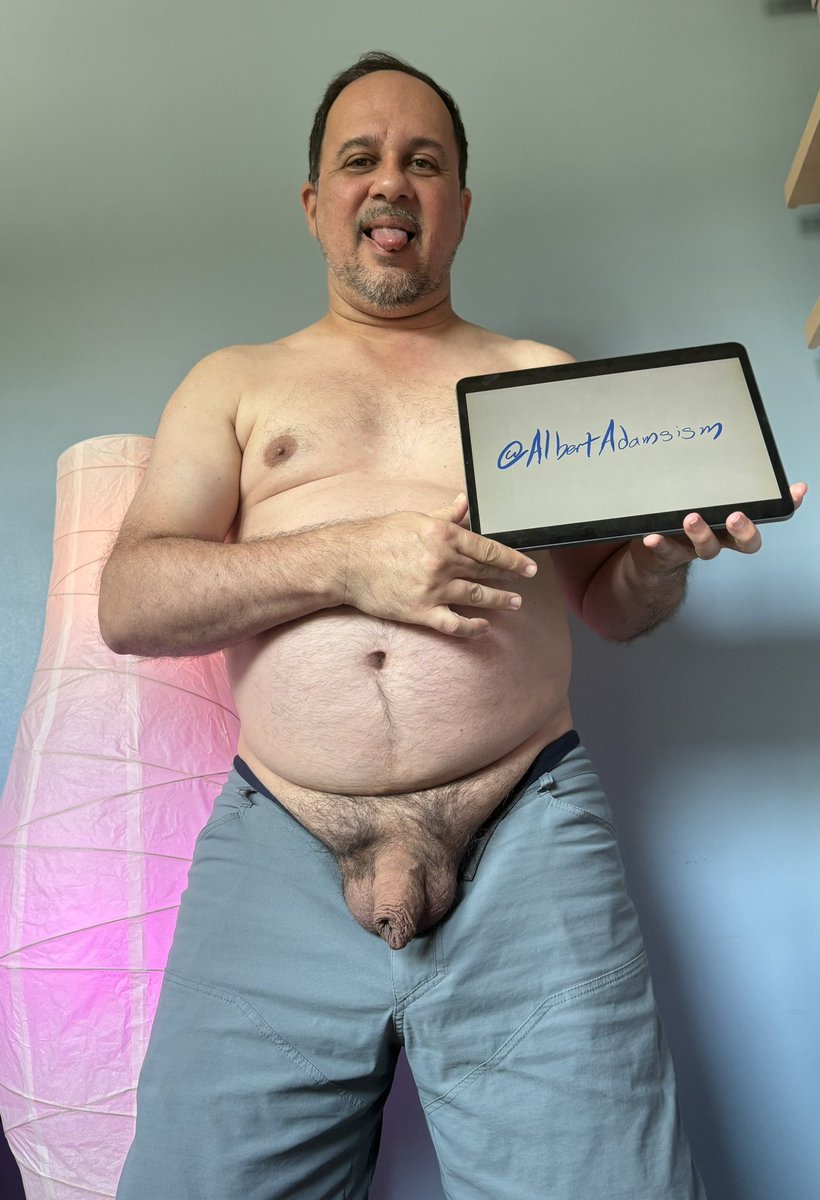 AlbertAdamsism's tweet photo. Pup’s consent pic https://t.co/QZLfokY25x