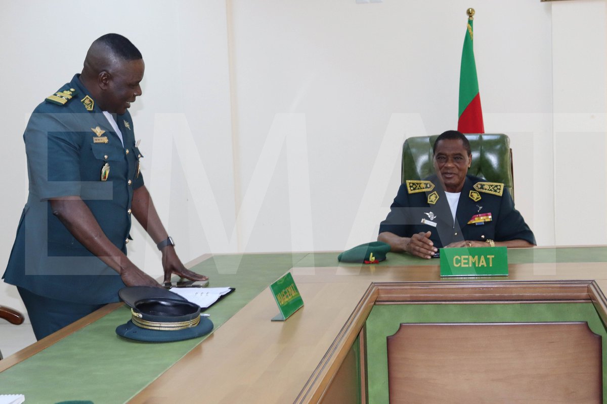 armeedeterre237's tweet photo. Cérémonie de présentation, ce lundi 3 août 2026, d’une cuvée de jeunes Officiers de l’Armée de Terre formés au Cameroun et à l’étranger, sous la présidence du GD/CEMAT.
#ArméeDeTerre #EMAT #JeunesOfficiers #FormationMilitaire #ServirLaNation https://t.co/u5VY5bJTwZ