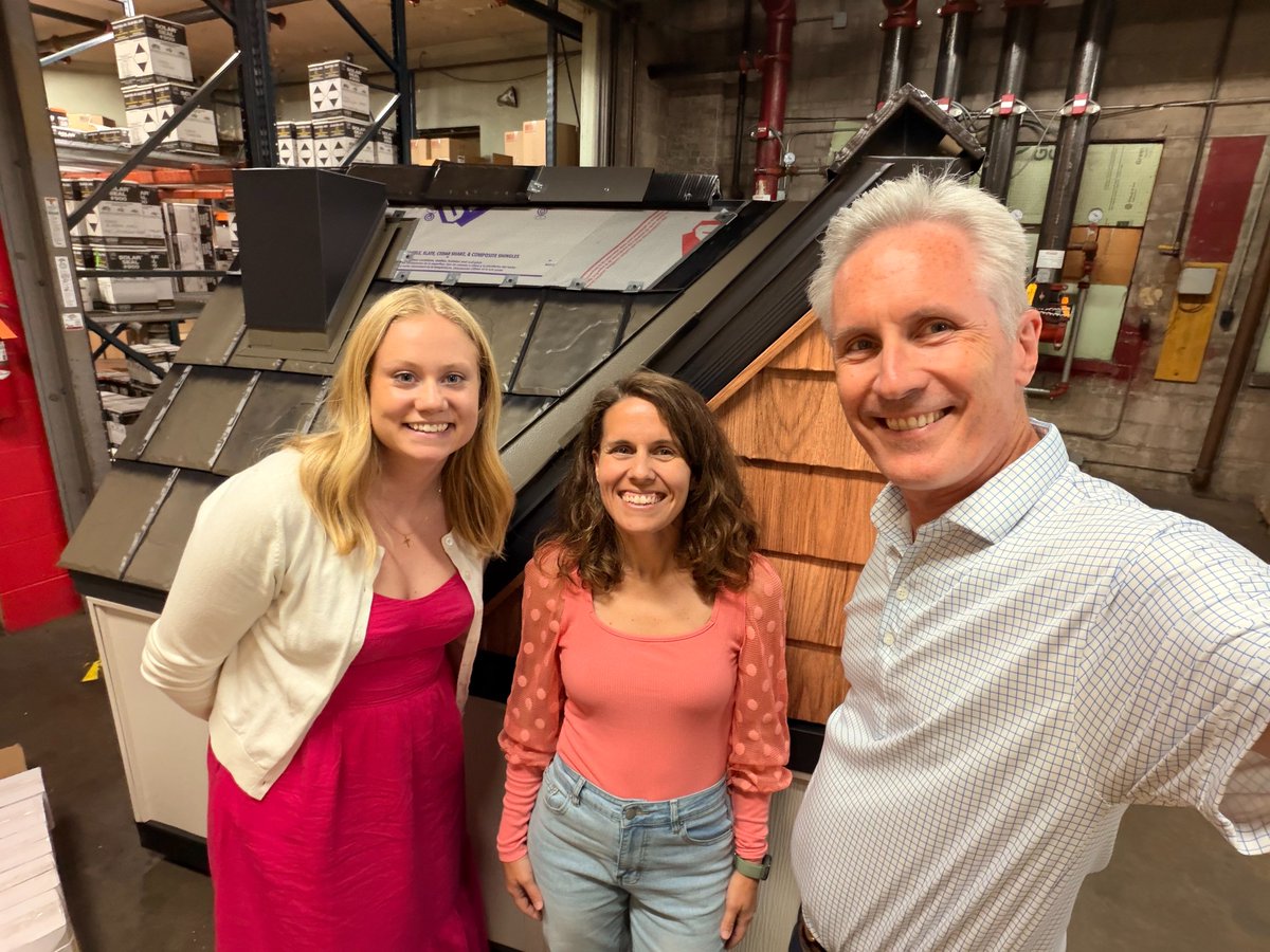 SABetterWay's tweet photo. Emily and Dave headed north to Minneapolis for a meeting with our client, EDCO Products.   

In addition to a great discussion about creative, they received a tour of EDCO Products' roofing and siding production facility.   

We're excited to start working with EDCO Products! https://t.co/gKxR3WmEJ6