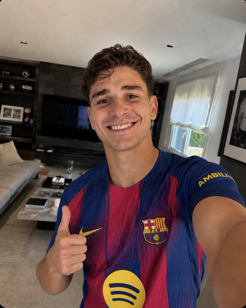 JJGabriel___hq's tweet photo. Soon 🔵🔴⏳⌛️ https://t.co/jtmPPLgxXu