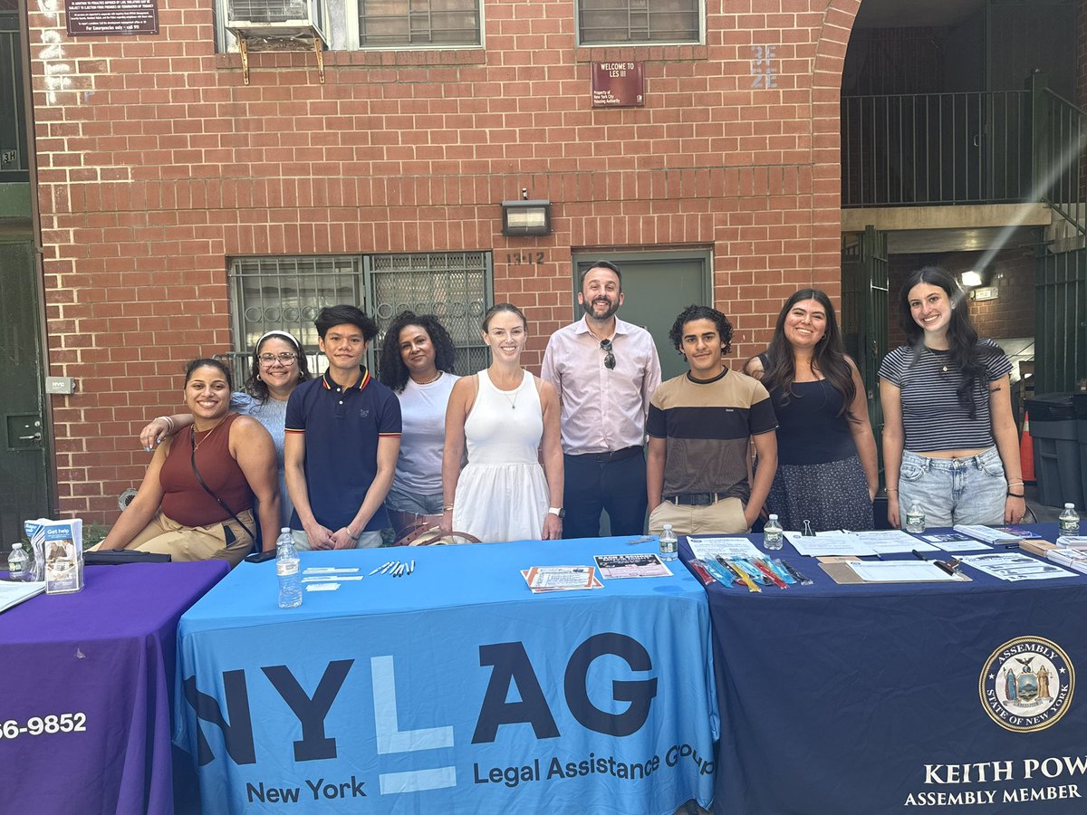 KeithPowersNYC's tweet photo. We're bringing the help directly to you! 

Today we met residents where they are by hosting mobile office hours with @NYLAG and NY Connects.

Reach out to have your neighborhood be next. https://t.co/veJjl5Rqbp