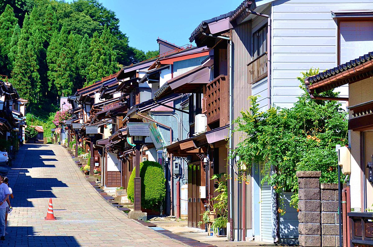 19340708's tweet photo. おはようございます

「おわら」の古い町並み　

富山市八尾町で撮影 https://t.co/tuNuF3zlS6