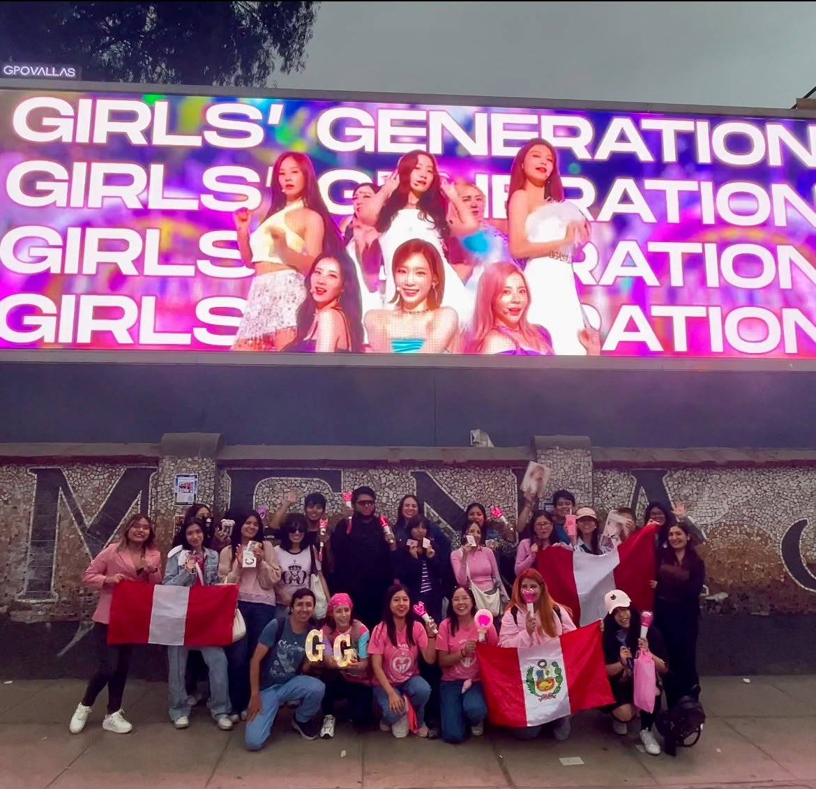 SONEPeru's tweet photo. @GirlsGeneration @tiffanyyoung Si no pudieron ir, los invitamos a seguir con nuestra programación porque la celebración no acaba aún! 

#19년째_지금은_소녀시대
#19YearsWithSNSD
#girlsgeneration 

@GirlsGeneration @tiffanyyoung @sjhsjh0628 @sychoiofficial @Sunnyday515 @TAEYEONsmtown https://t.co/nPsOq1XNVw