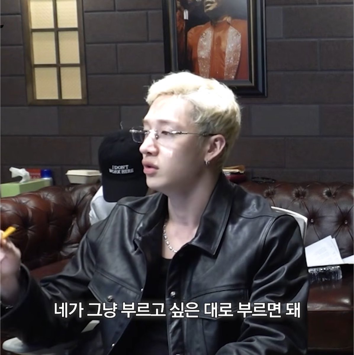 cb97sfool's tweet photo. 하루종일이사진만볼수있음 https://t.co/NQHnIu4cQH