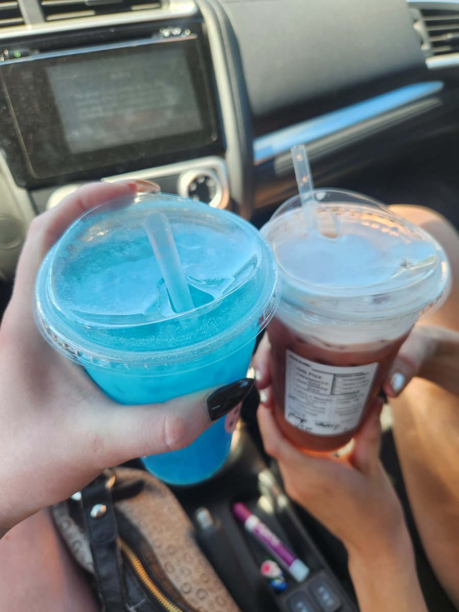 GoddesssJolene's tweet photo. Pay up losers https://t.co/MUQG1MDA3r
