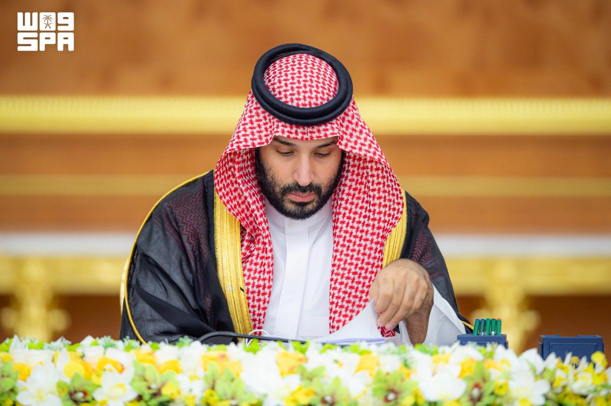 MadinaAuthority's tweet photo. برئاسة سمو #ولي_العهد..
#مجلس_الوزراء يستعرض تقارير ومؤشرات عدد من البرامج والإستراتيجيات الوطنية، ويُشِيد في هذا السياق بالمنجزات والنجاحات التي حققها برنامج خدمة #ضيوف_الرحمن، وبما أثمرت مبادراته ومشاريعه المتعددة من تطوير مستمر يجسّد الحرص الدائم للمملكة العربية السعودية وقيادتها على العناية بالحرمين الشريفين وقاصديهما، والاهتمام التاريخي المتواصل بتقديم أجود الخدمات للحجاج والمعتمرين وتسخير كل الجهود والإمكانات والطاقات؛ لتوفير سبل الراحة لهم منذ القدوم حتى المغادرة.
