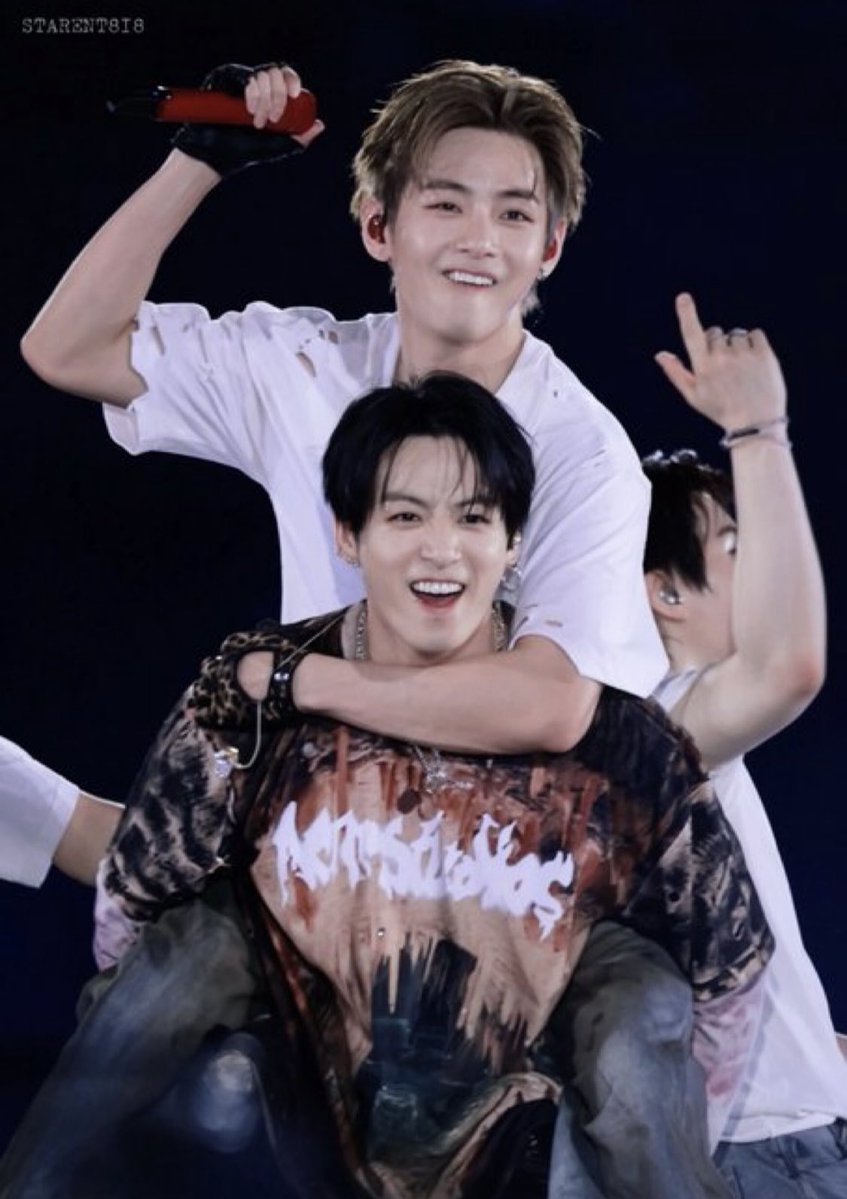 jp_taekook_'s tweet photo. テテとジョングクが今日も
笑顔で1日を過ごせますように✨　　

大好きな2人が
幸せでありますように‥

WE LOVE YOU TAEHYUNG 
WE LOVE YOU JUNGKOOK https://t.co/09GI7XLvYW
