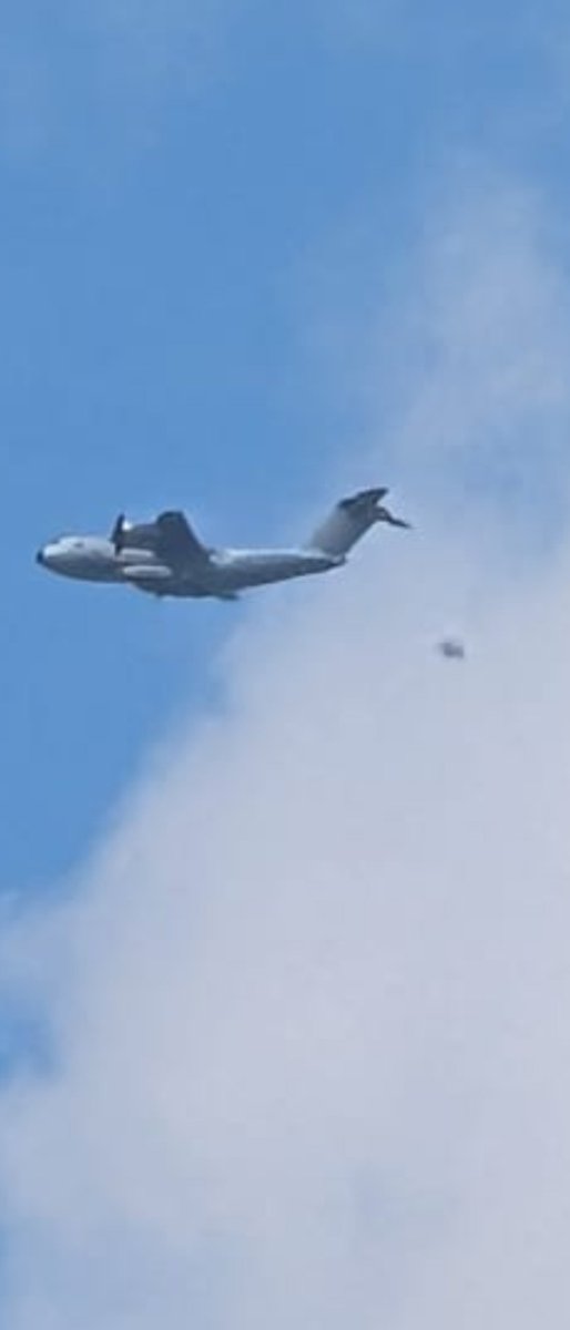 Taff1966's tweet photo. @JeremyCorbell @g_knapp @LueElizondo @realannapaulina My son took this picture in Salisbury, UK earlier today.  I asked Chat GPT to clear up the image. This is what it showed. Any idea what it could be? https://t.co/YZVgIL4ytl