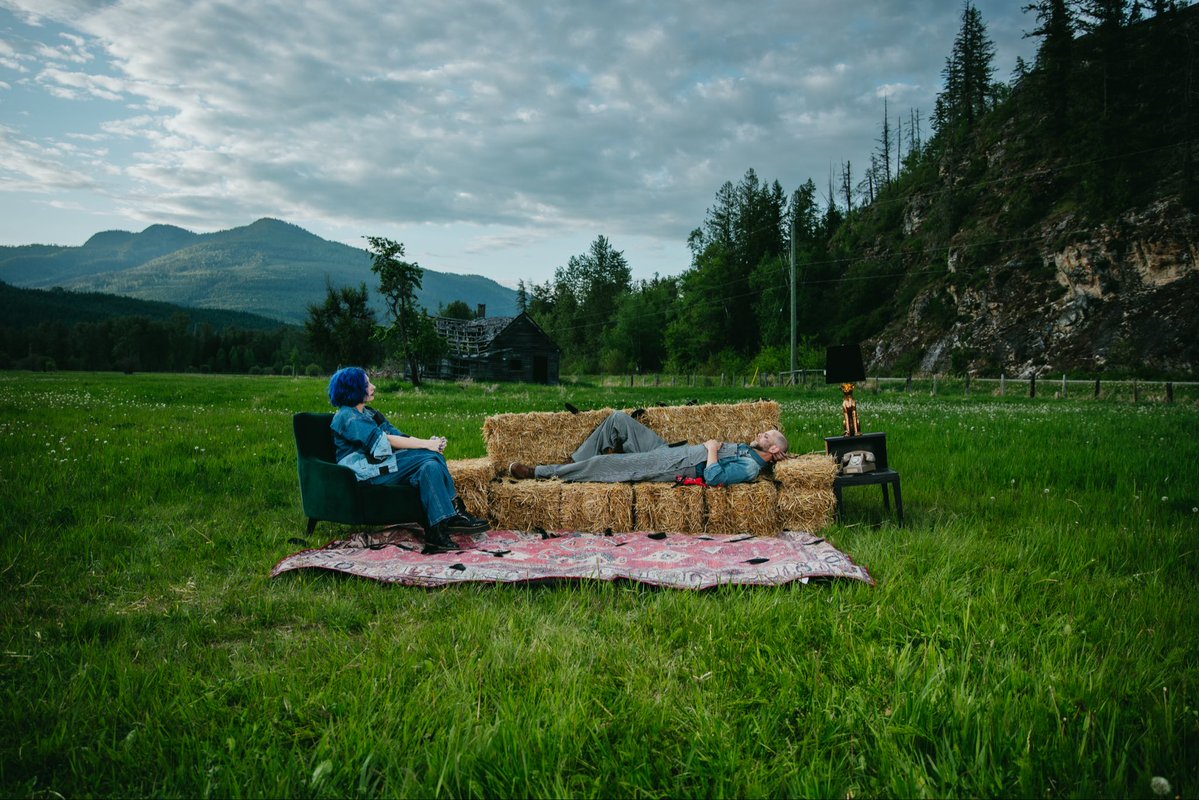 SLOTHRUST's tweet photo. Do you guys like therapy? Y/N 🛋️. https://t.co/lJb1waXmyh