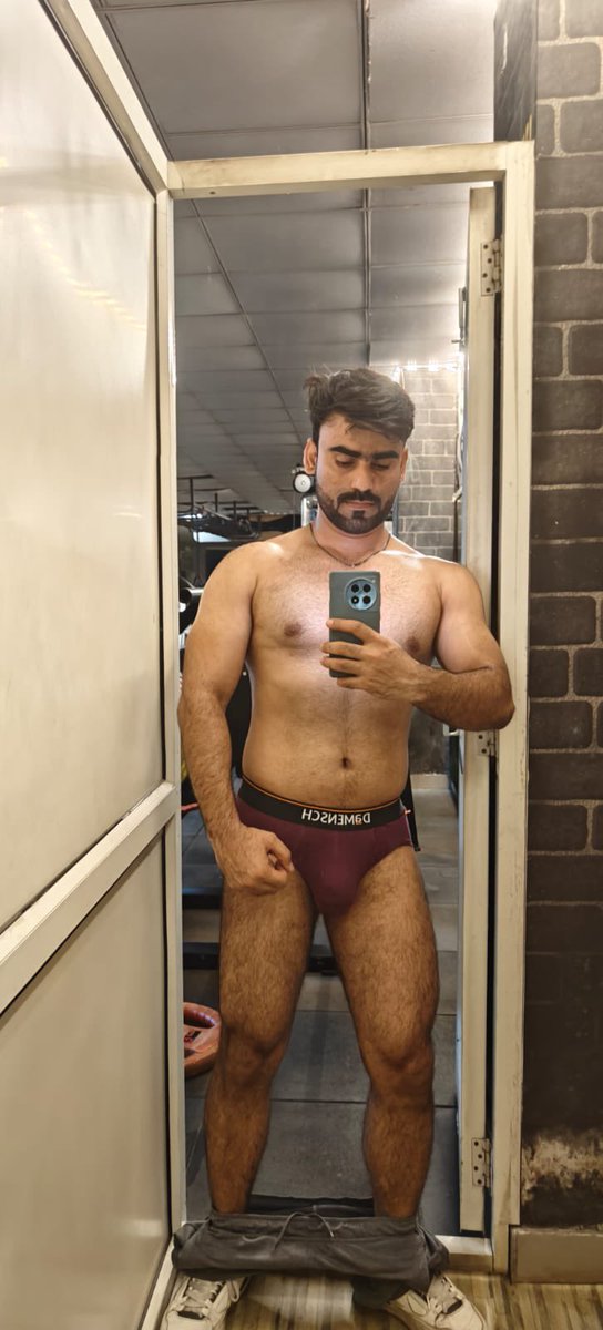 thepervertdemon's tweet photo. #HunkDad #gymtime #underwear #hot https://t.co/QWoyzLu0vD
