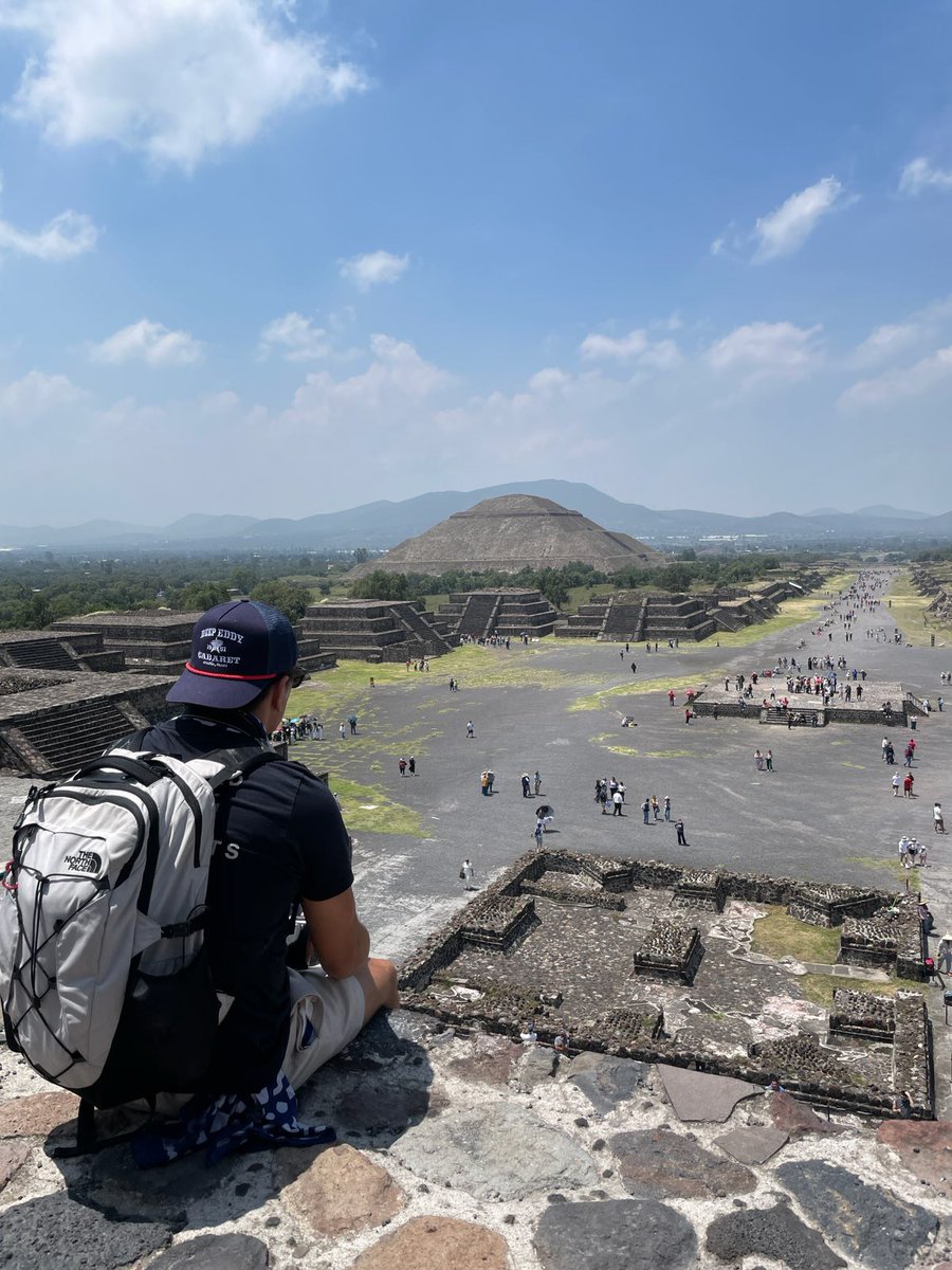 damionatx's tweet photo. #Teotihuacan https://t.co/fAAhRywoAx