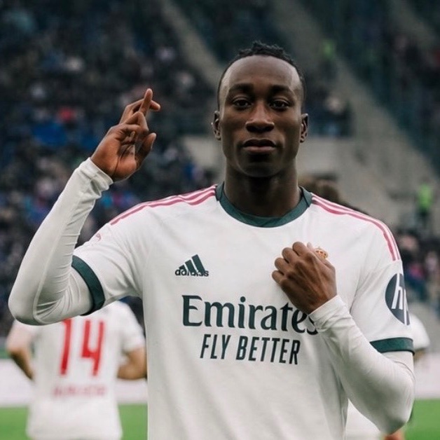 MadridXtra's tweet photo. 🚨 @FabrizioRomano: “No doubt, no drama, Yan Diomandé to Real Madrid, HERE WE GO.” 👏 https://t.co/wf9PSDUUUo