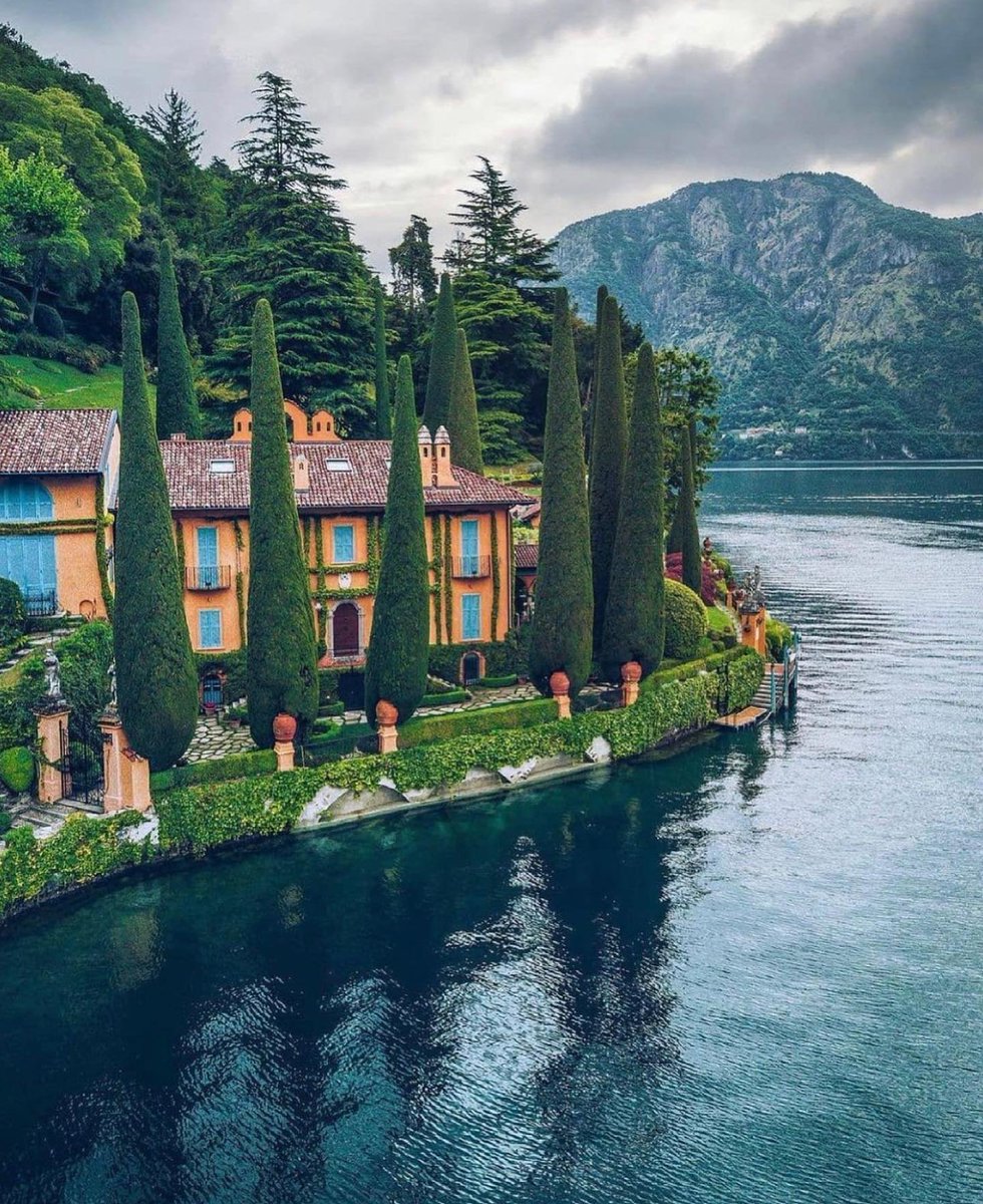echoesofworld's tweet photo. Lake Como, Italy https://t.co/74anvh4luz