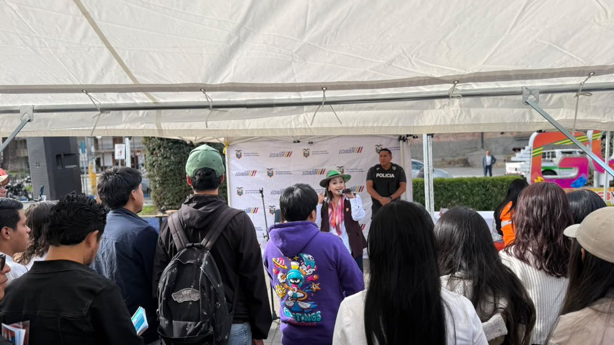 Riesgos_Ec's tweet photo. 📍#Azuay | Gualaceo

Capacitamos a participantes de #JóvenesEnAcción en medidas preventivas frente al posible Evento El Niño, fortaleciendo sus conocimientos y promoviendo una cultura de prevención y preparación.

#GobiernoDelEcuador https://t.co/CNIOTbusxM