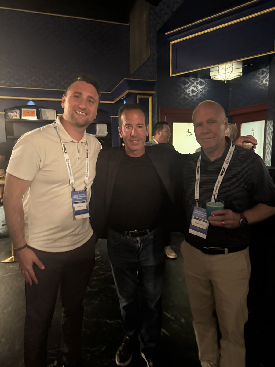 TraderBob19771's tweet photo. @RedDogT3 
Hey Scott, it was great to meet you this week! 
Bob and Kai from Detroit! https://t.co/M8mhM7NZNd