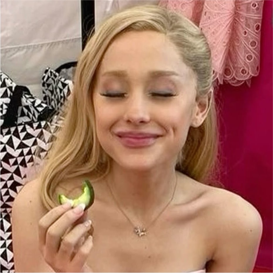 needydjo's tweet photo. try not to say babygirl angel princess gorgeous cutie patootie challenge FAILED !! https://t.co/IpL5Z12yCV