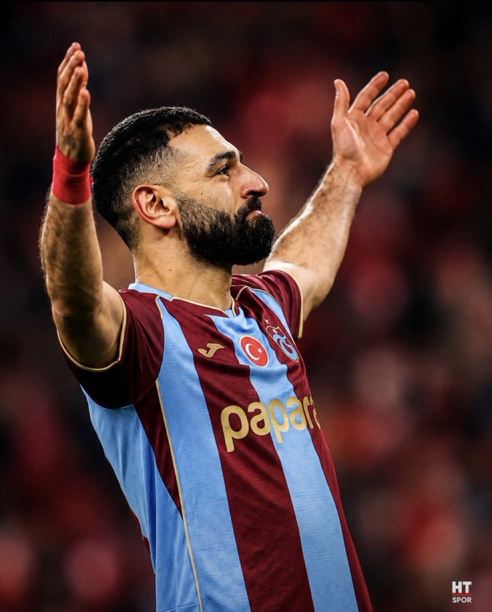 SalahUpdates's tweet photo. Egyptians are very familiar with Trabzonspor ❤️💙 https://t.co/NiwFfHrZdX