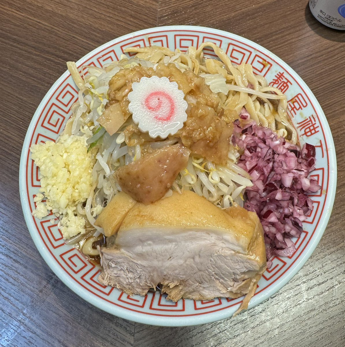 Eru20240502's tweet photo. 麺屋 神工

💖ラーメン・別皿あぶら・生たまご
🌟限定にんたま油の冷たいラーメン・ビール

旦那が二郎系が食べたいと二日連続で言うので
移転してからは初訪問です🚗💨

外待ちしていると まさかの方に遭遇😳
つか
食べ終わるの早かったね
まあさん￼😚

ご馳走様でした❣️ https://t.co/CQGoVVeh4F
